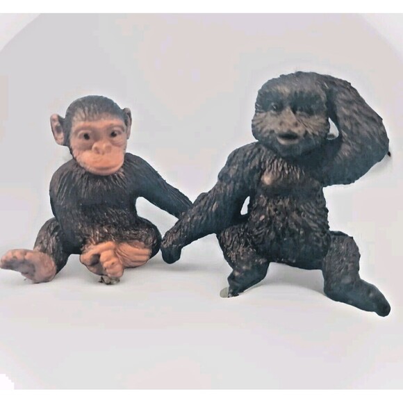 Safari Ltd Alligstor, Gorilla & Chimpanzee Small Animal Figures 1.5" Set Of 3 - Picture 2 of 16